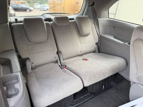 Used 2011 Honda Odyssey LX image 20