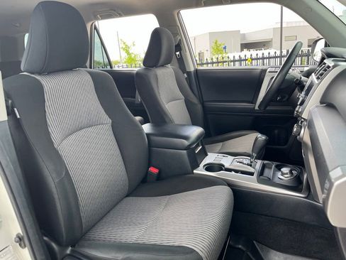Used 2021 Toyota 4Runner SR5 AWD/4WD image 28