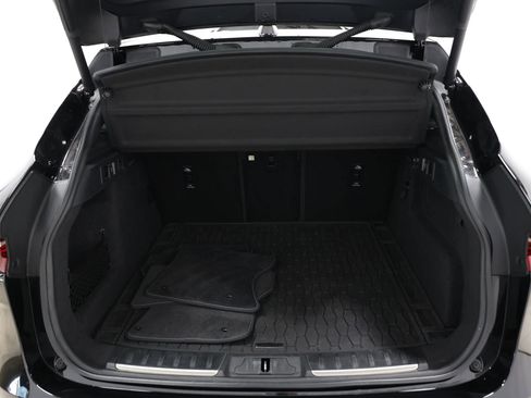 Used 2021 Jaguar F-PACE SVR image 60