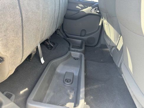 Used 2019 Nissan Frontier SV image 27