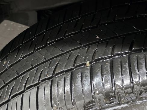 Certified 2024 Toyota Venza XLE image 8