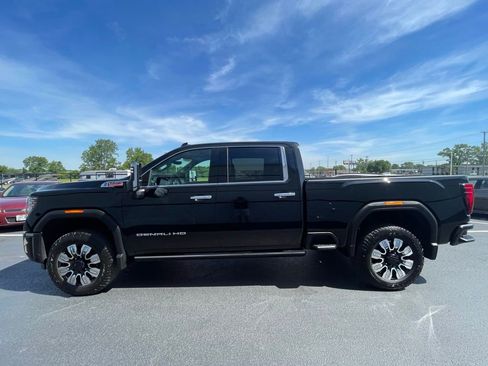 Used 2026 GMC Sierra 3500 Denali w/ Denali Reserve Package AWD/4WD image 14