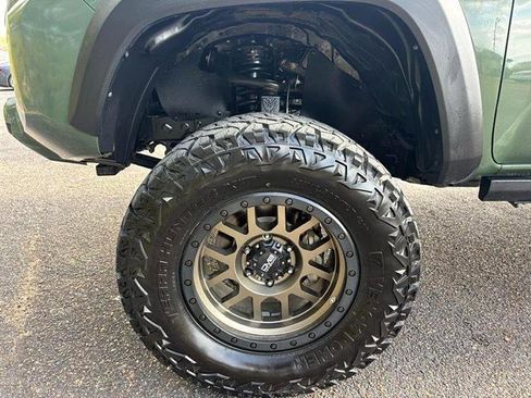 Used 2021 Toyota Tacoma SR5 w/ Trail Edition image 46