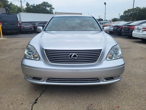 Used 2005 Lexus LS 430 RWD image 2
