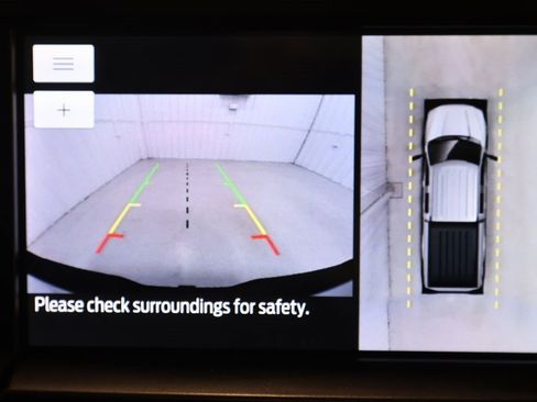 Certified 2020 Ford F350 Lariat w/ Tremor Off-Road Package image 32