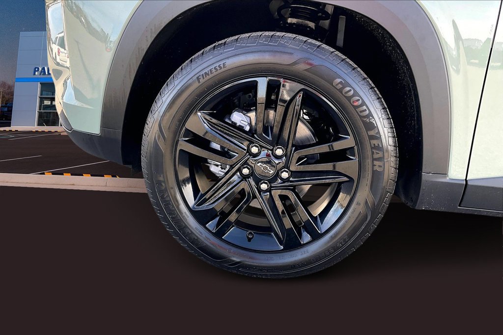 New 2026 Chevrolet Trax ACTIV w/ Sunroof Package FWD image 13
