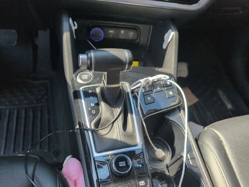 Used 2023 Kia Sportage SX image 12