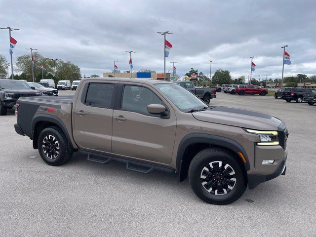 Used 2022 Nissan Frontier Pro-X RWD image 2