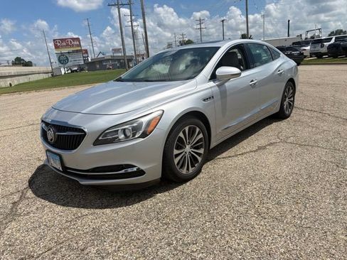 Used 2017 Buick LaCrosse Essence w/ Sun and Shade Package FWD image 3