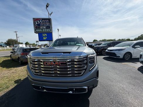 Used 2025 GMC Sierra 1500 Denali AWD/4WD image 8