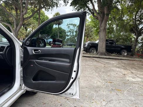 Used 2018 Dodge Durango R/T w/ Technology Group RWD image 17