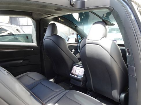 Used 2024 Tesla Model X AWD/4WD image 20