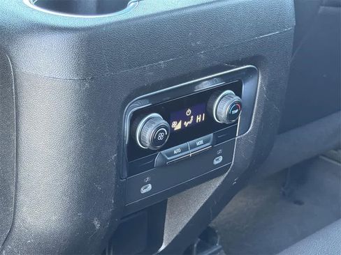 Used 2023 Chevrolet Tahoe LT image 30