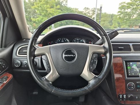 Used 2010 GMC Sierra 2500 SLT AWD/4WD image 23