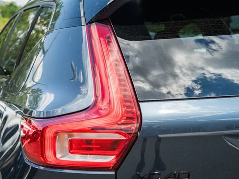 New 2026 Volvo XC40 B5 Ultra w/ Climate Package AWD/4WD image 7