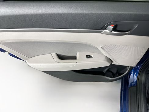 Used 2019 Hyundai Elantra SEL image 24