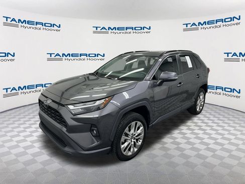 Used 2022 Toyota RAV4 XLE Premium FWD image 1