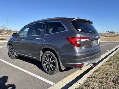 Used 2022 Honda Pilot Touring image 3