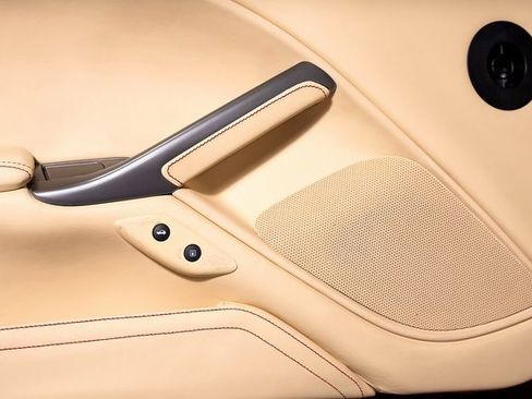 Used 2016 Ferrari F12 Berlinetta image 62