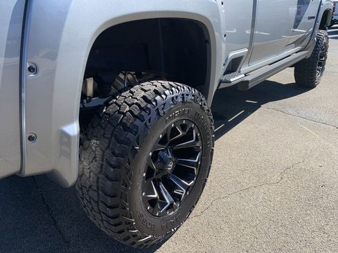 New 2025 Chevrolet Silverado 2500 LTZ w/ LTZ Premium Package AWD/4WD image 26