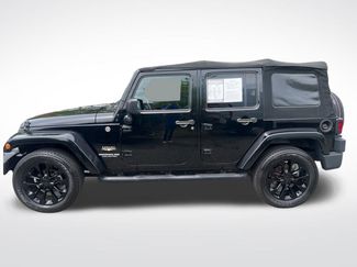Used 2015 Jeep Wrangler Unlimited Sahara w/ Connectivity Group AWD/4WD video 2