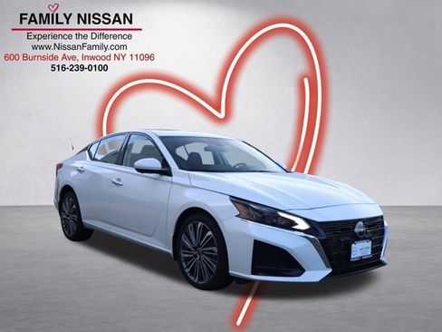 Certified 2023 Nissan Altima 2.5 SL image 1