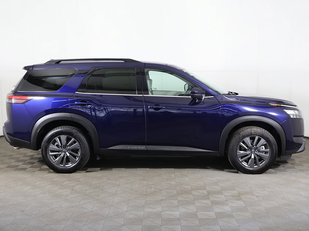 Used 2023 Nissan Pathfinder SV w/ Cargo Package AWD/4WD image 18
