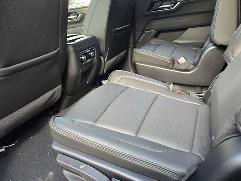 New 2026 GMC Yukon Denali AWD/4WD image 7