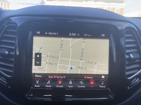 Used 2018 Jeep Compass Limited w/ Navigation Group image 22