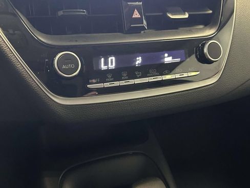 Certified 2025 Toyota Corolla LE FWD image 20