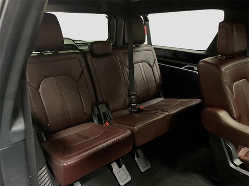 Used 2024 Ford Expedition Max Limited image 29
