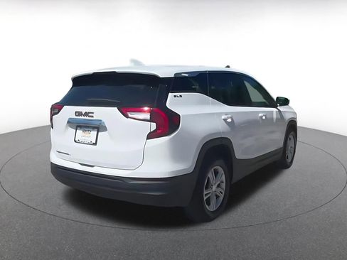 Used 2024 GMC Terrain SLE FWD image 15