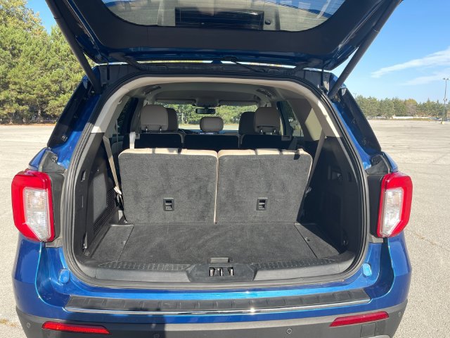 Used 2020 Ford Explorer Limited AWD/4WD image 16