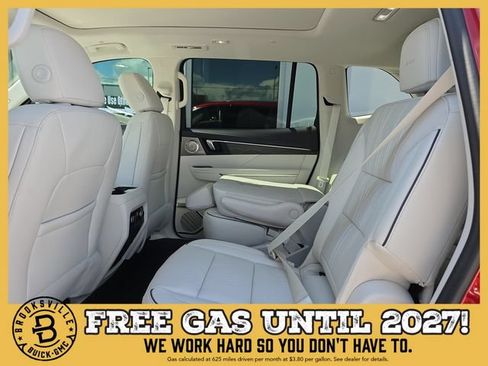 New 2027 Buick Enclave Avenir w/ LPO, Floor Liner Package FWD image 15