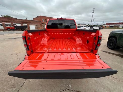 Certified 2025 Nissan Frontier PRO-4X w/ Tow Package AWD/4WD image 6