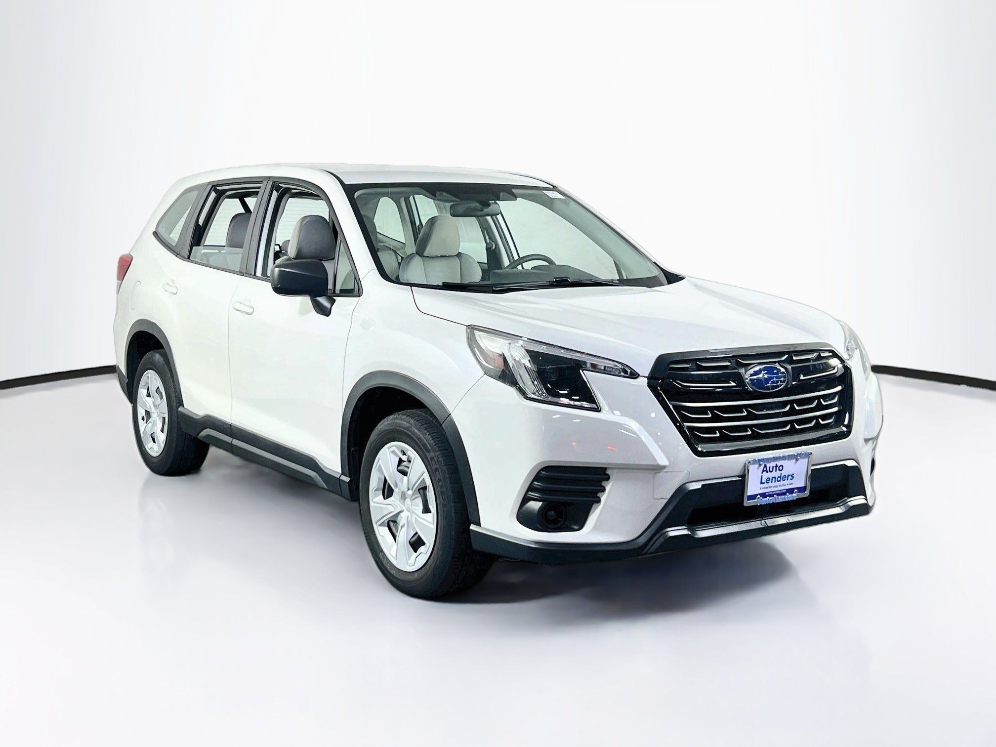 Used 2023 Subaru Forester AWD/4WD image 3