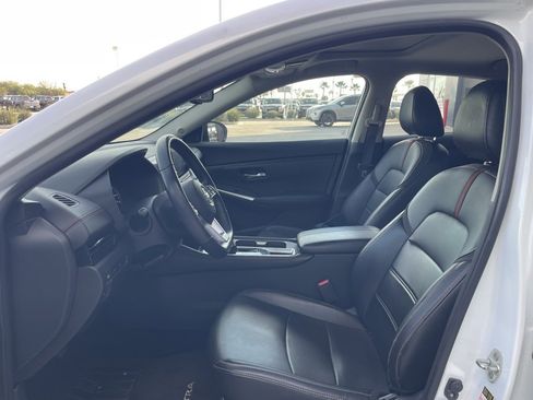 Certified 2021 Nissan Sentra SR w/ SR Premium Package image 12