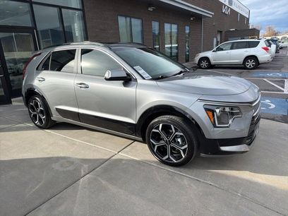Certified 2024 Kia Niro EX Touring