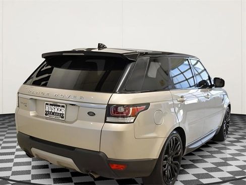 Used 2017 Land Rover Range Rover Sport HSE image 4