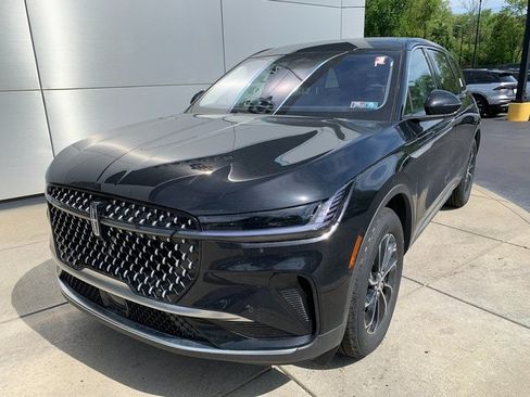 New 2026 Lincoln Nautilus Premier w/ Equipment Group 102A AWD/4WD image 11