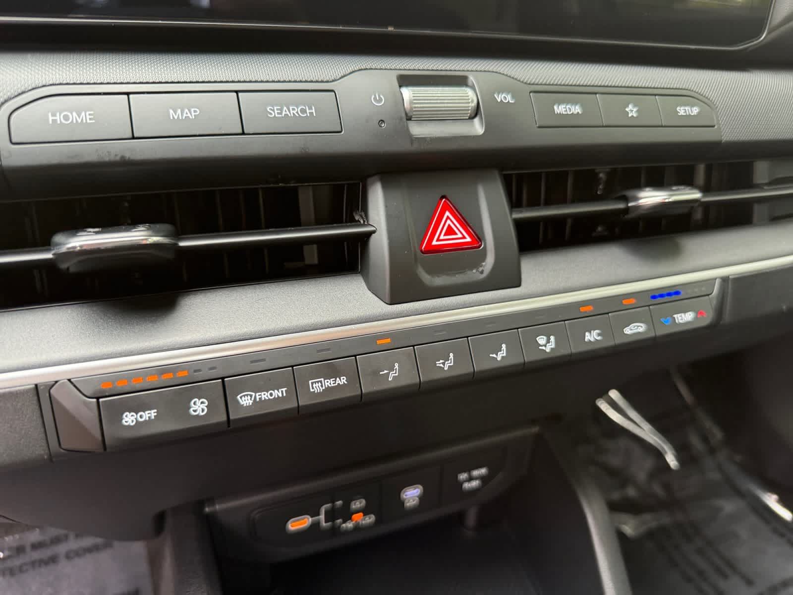 Used 2025 Kia K4 FWD image 17