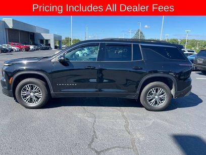 Used 2024 Chevrolet Traverse LT w/ Trailering Package