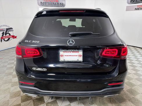 Used 2022 Mercedes-Benz GLC 300 image 4