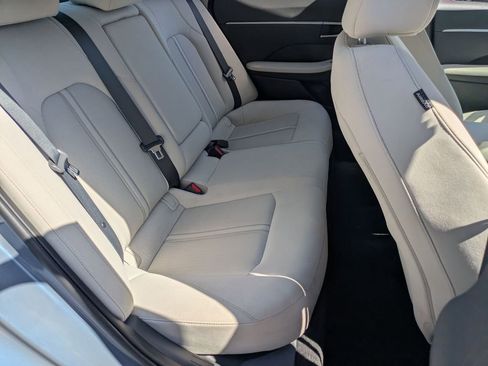 Used 2025 Hyundai Sonata SEL FWD image 27