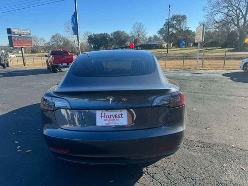 Used 2018 Tesla Model 3 Long Range image 3