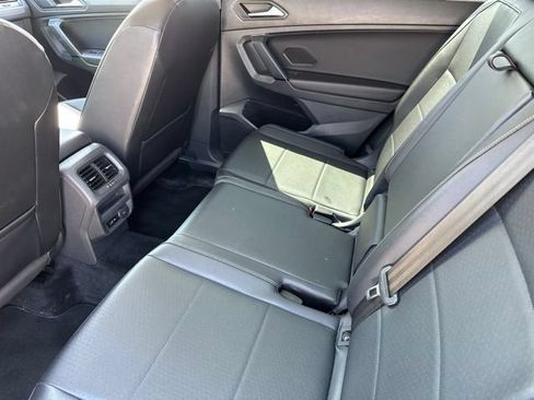 Used 2019 Volkswagen Tiguan SEL FWD image 13