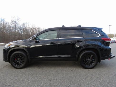 Used 2019 Toyota Highlander XLE image 8
