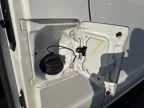 Used 2021 Nissan NV200 S image 27