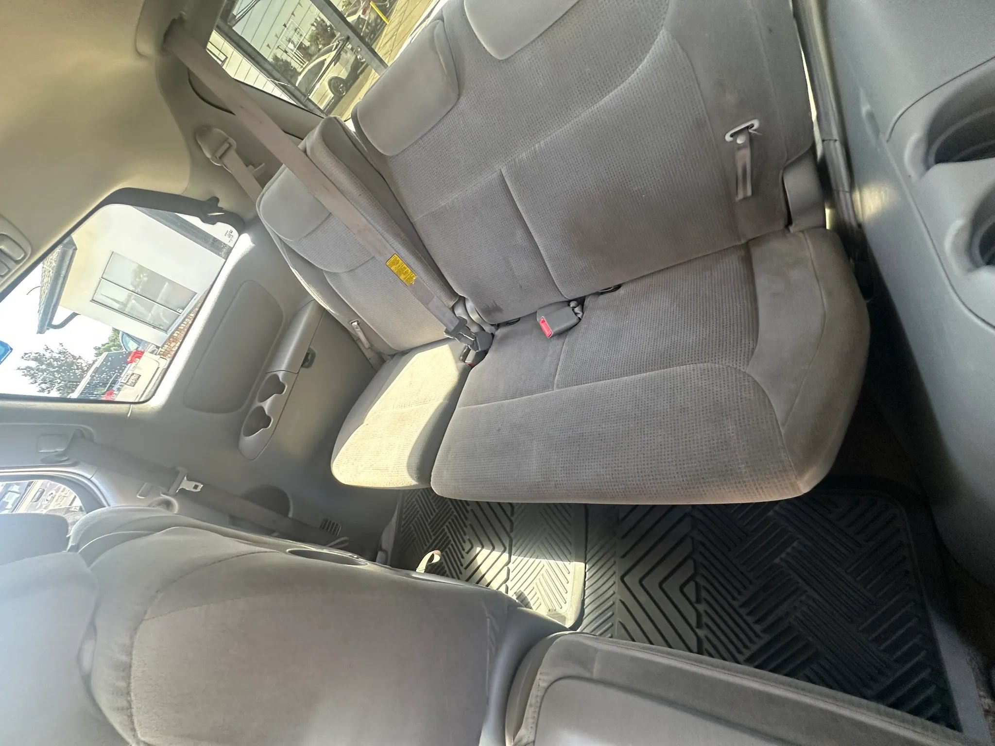 Used 2005 Toyota Sienna LE w/ LE Pkg 3 FWD image 48