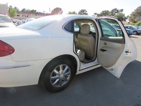 Used 2006 Buick LaCrosse CXL w/ Driver Confidence Package FWD image 16